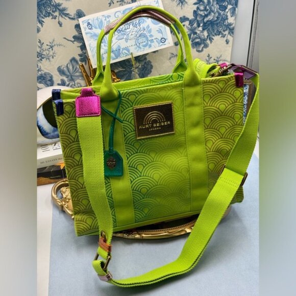 🆕 KURT GEIGER LONDON 🧿 NWOT Southbank Tote Crossbody Bag, Lime Green - Picture 9 of 16
